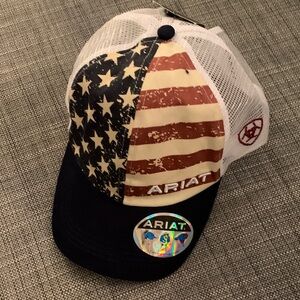 Ariat Women’s USA Stars and Stripes NWT Patriotic “Ponyflo” Cap